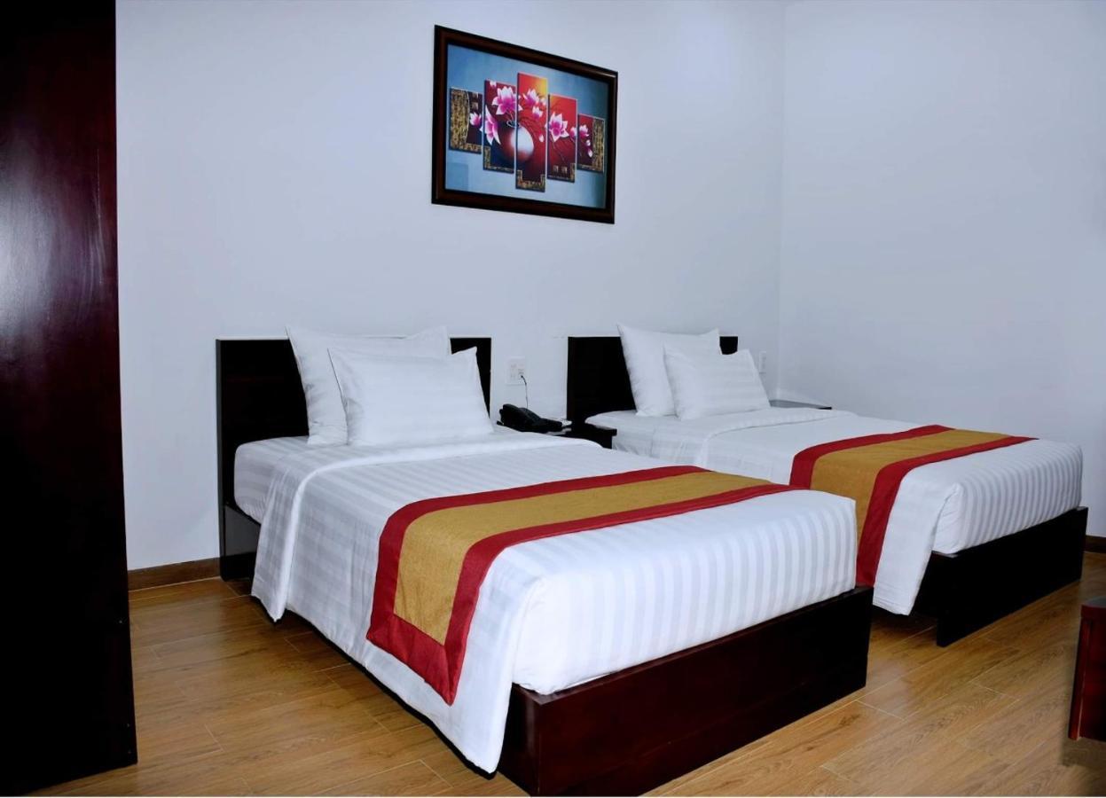Dac Tin Luxury Hotel Туїхоа Екстер'єр фото