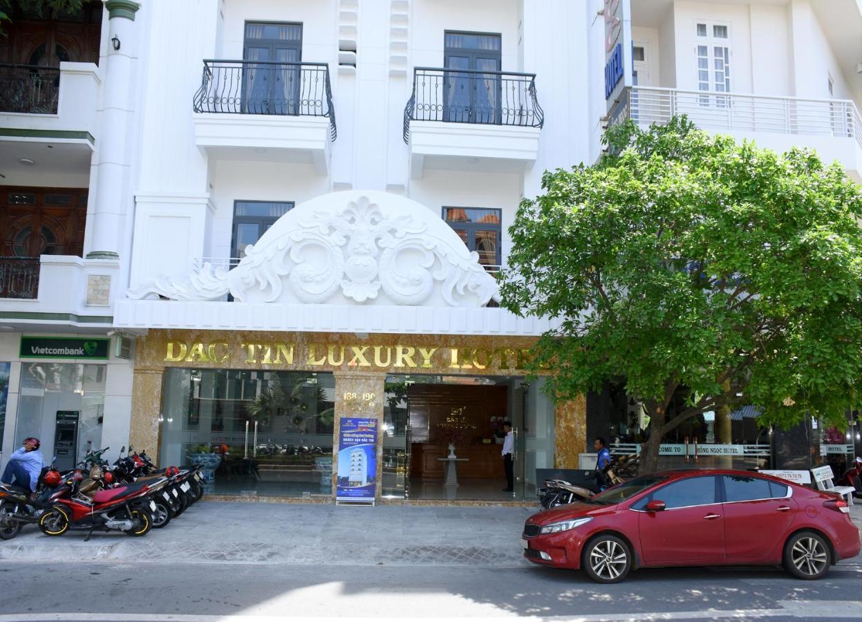 Dac Tin Luxury Hotel Туїхоа Екстер'єр фото